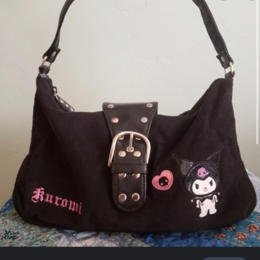in search of kuromi bag!! please let me know if youre willing to sell